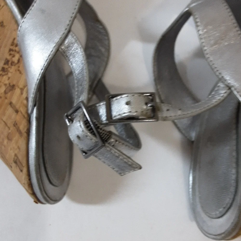 Y2k Viga Spia platform sandals leather upper size 6.5M women silver metallic